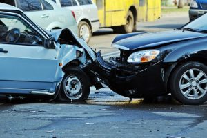 Read more about the article Car accidents can cost you dearly – Know what to do 