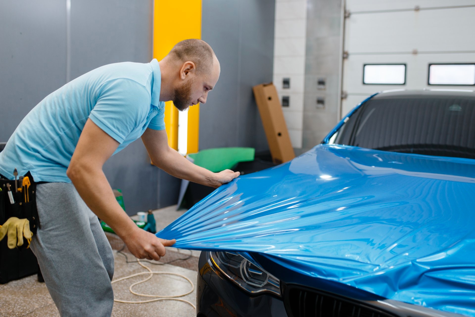 Read more about the article 8 Ways to Transform Your Car with Eye-Popping Vinyl Wraps