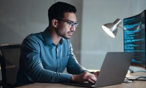 Read more about the article Why First-Time Fix Rate Beats Speed Every Time