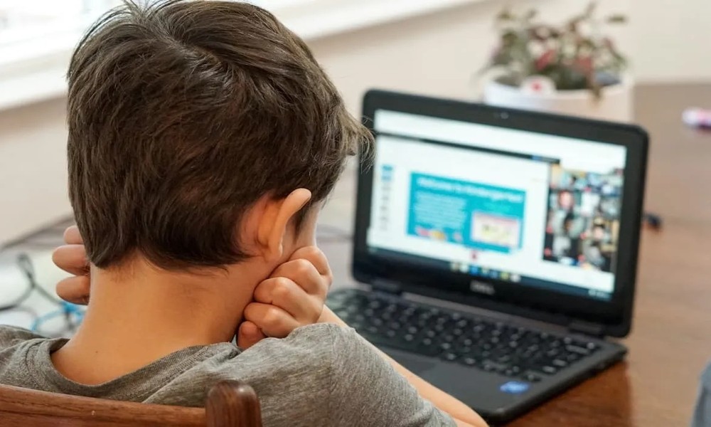 Read more about the article New Research From Effat University Points to a Missing Piece in Cyberbullying and Suicide Prevention